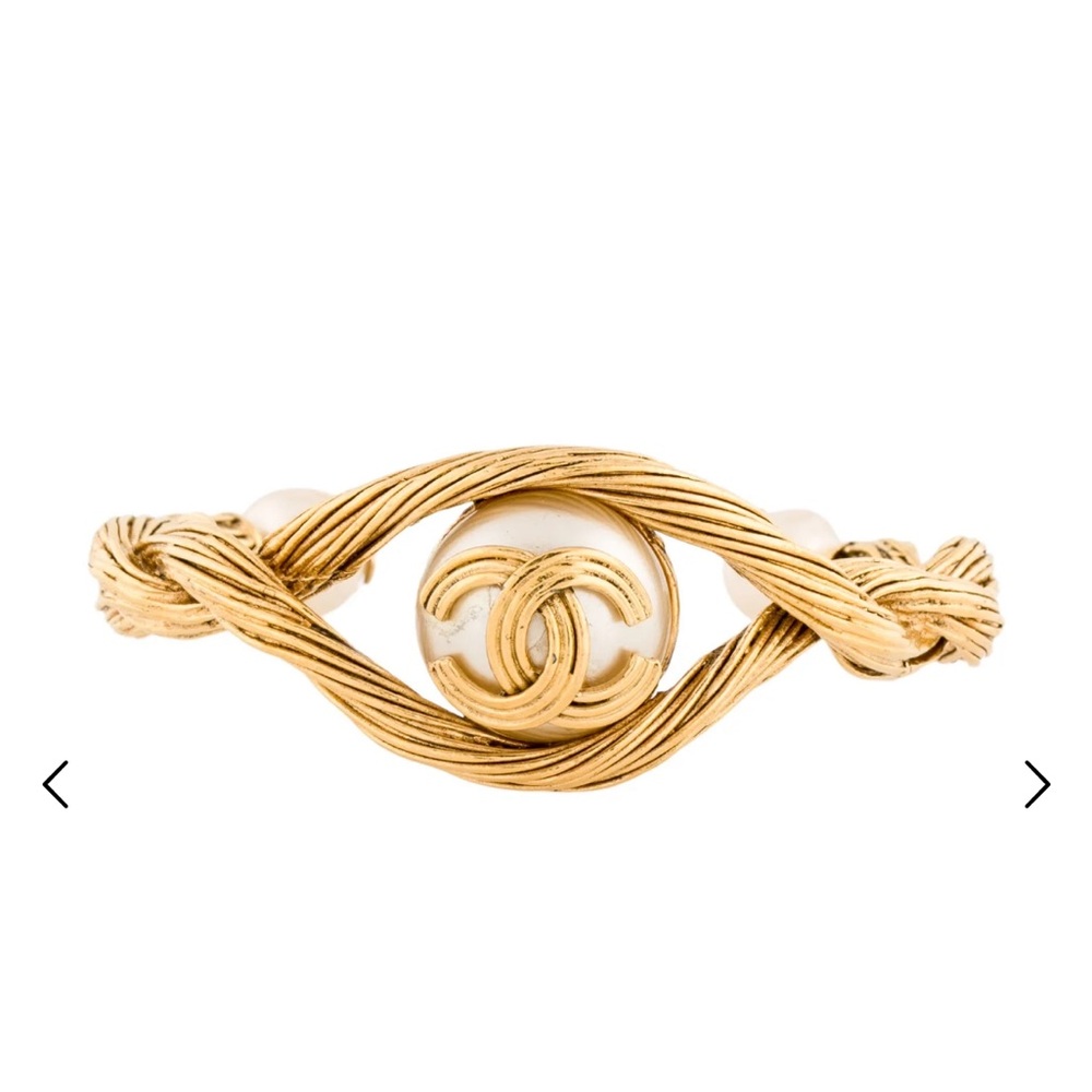 Chanel Vintage RARE Faux Pearl Trim 24K Gold Plated Bangle Cuff Bracelet